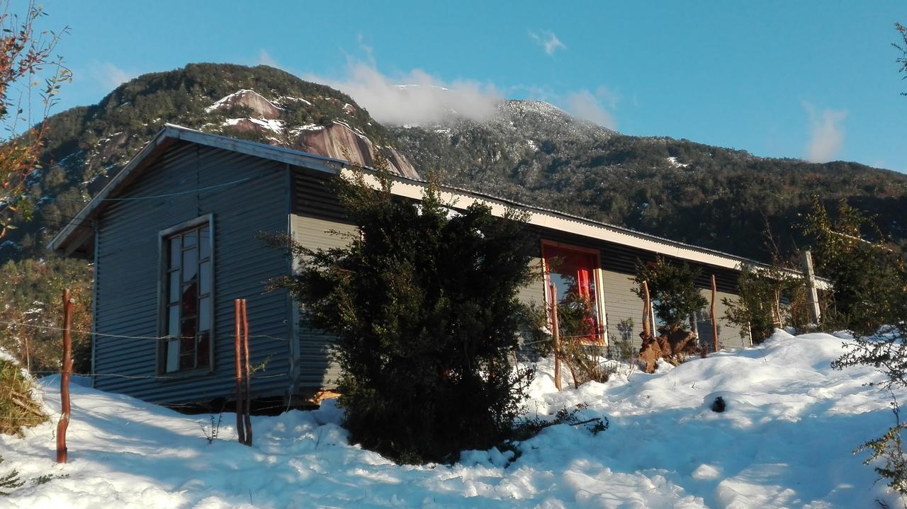 Cabanas Lomas Del Salto Hotel Puerto Chacabuco Eksteriør billede